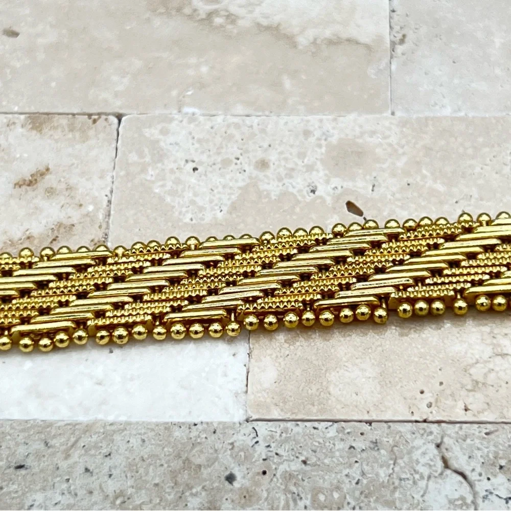 Ornate Gold Tone Modern Estate Bracelet - Picture 6 of 8